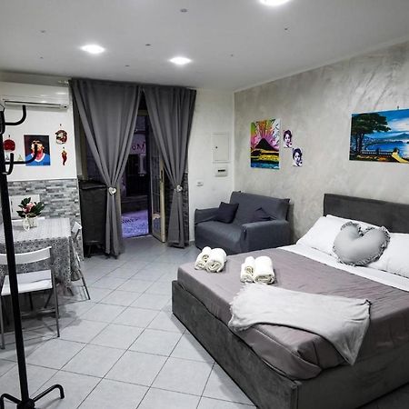 ナポリHousepurgatorio14 Centro Storicoアパートメント エクステリア 写真