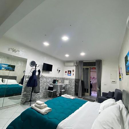 ナポリHousepurgatorio14 Centro Storicoアパートメント エクステリア 写真