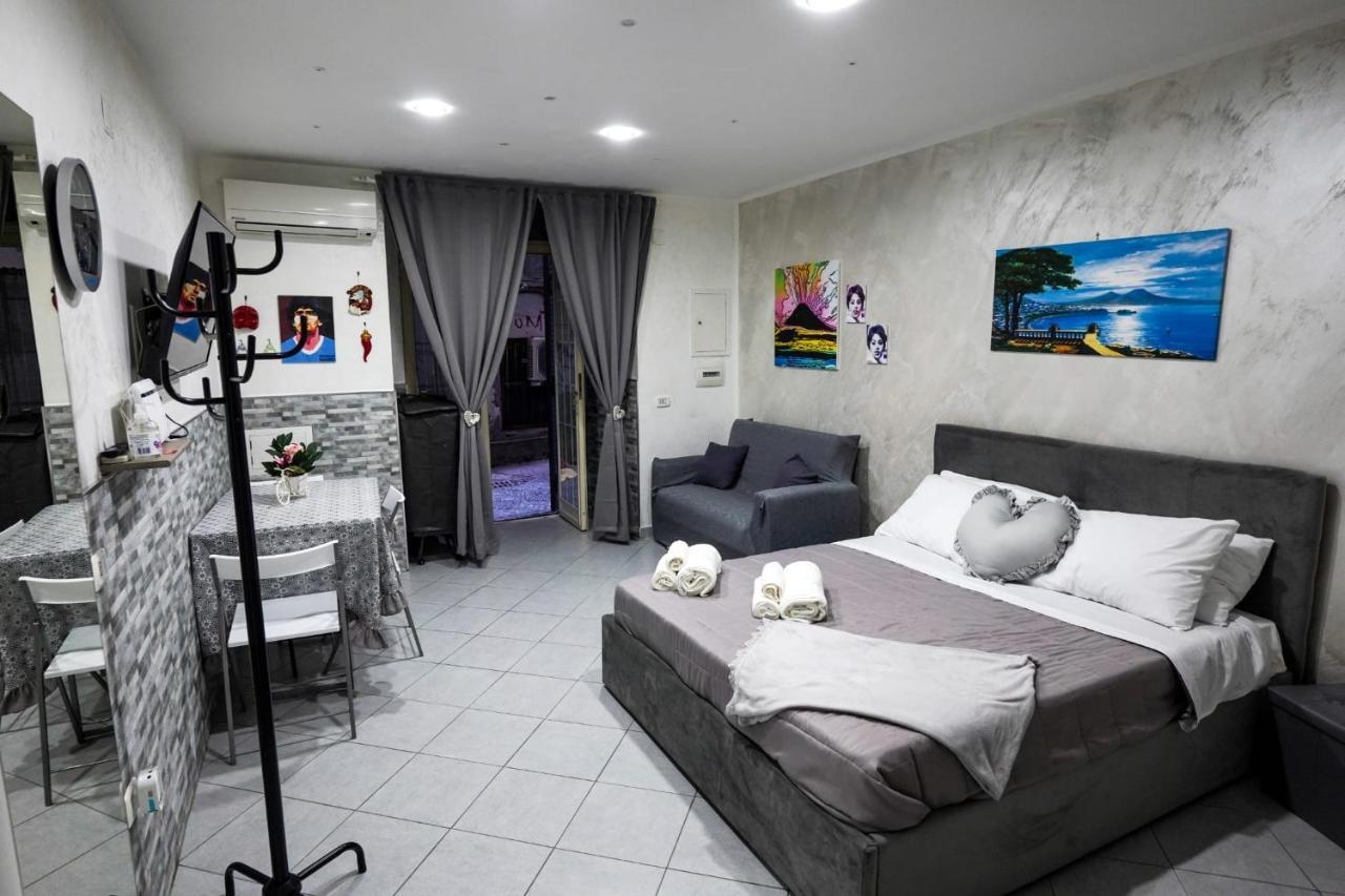 ナポリHousepurgatorio14 Centro Storicoアパートメント エクステリア 写真