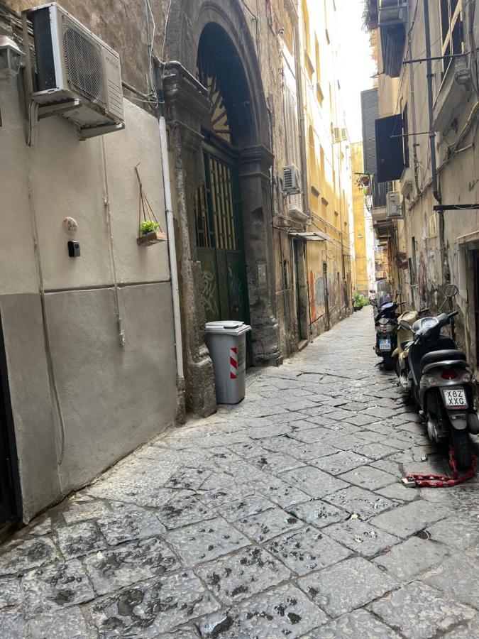 ナポリHousepurgatorio14 Centro Storicoアパートメント エクステリア 写真